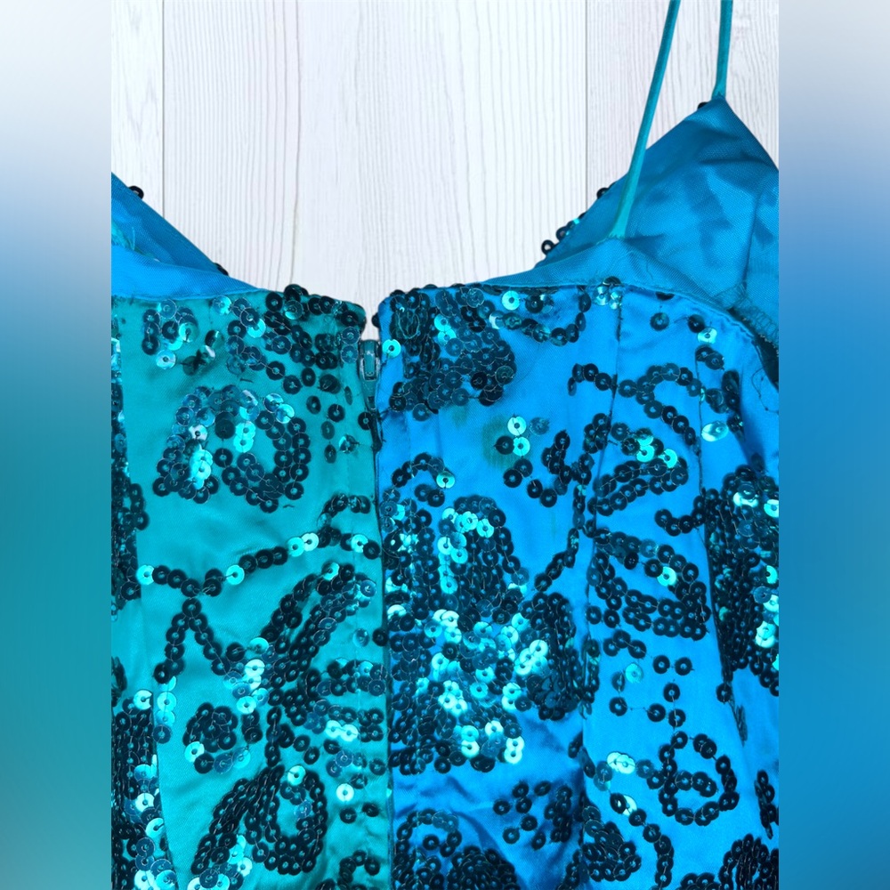 ZUM ZUM Women’s Two Tone Turquoise Sequin Floral Formal Mini Dress - Picture 6 of 11